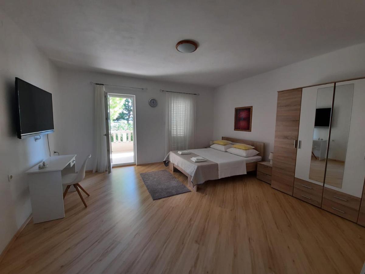 Apartmani Sruk ซูโกชัน ภายนอก รูปภาพ