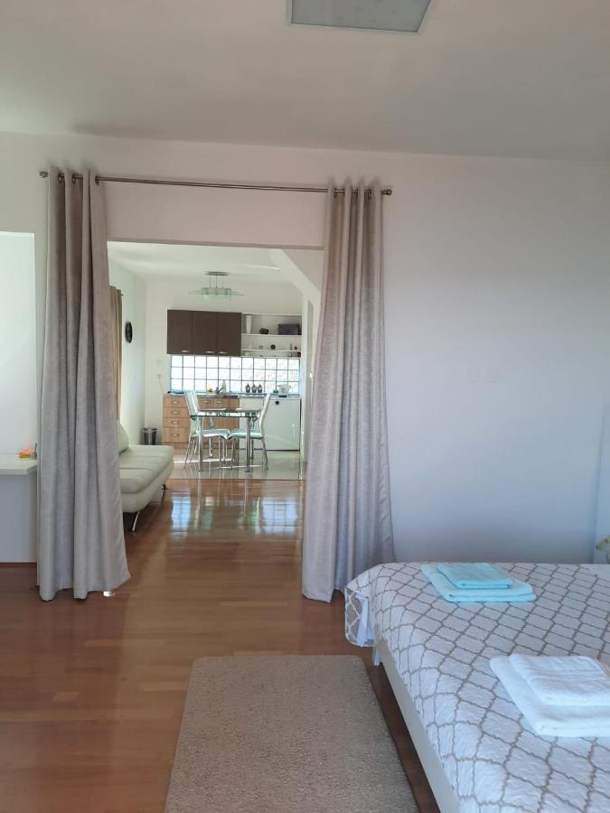 Apartmani Sruk ซูโกชัน ภายนอก รูปภาพ