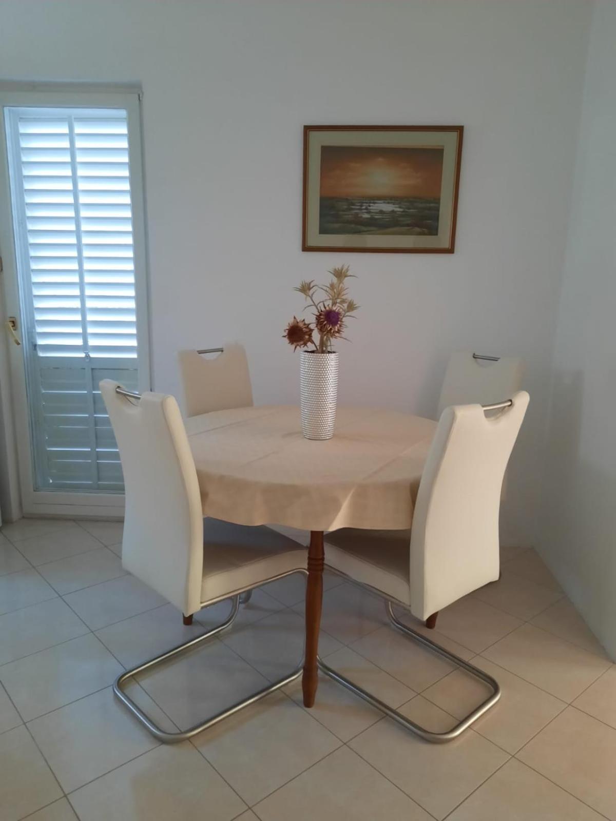 Apartmani Sruk ซูโกชัน ภายนอก รูปภาพ